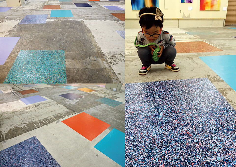 「下町芸術祭-ウィズペインター」<br />
アスタくにづか空店舗/神戸<br />
<br />
「カオスモスペインティング-chaosmos painting」<br />
2015<br />
100×100cm detail<br />
acrylic on floor