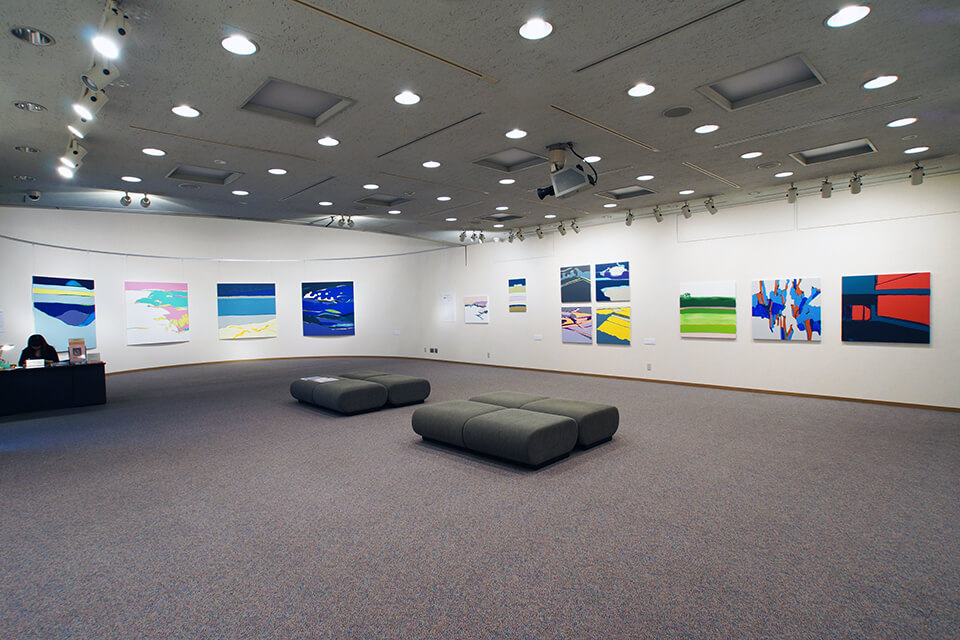 「僕は毎晩、２時間旅をする」<br />
2012<br />
Exhibition site view<br />
サクラアートミュージアム/大阪